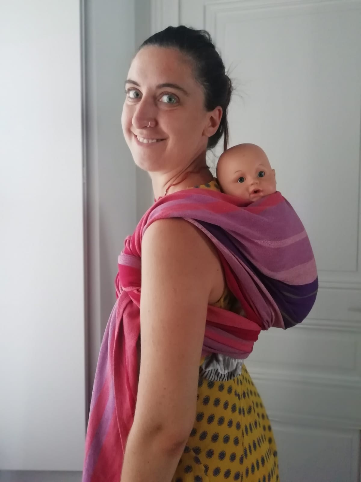 Lucia Gentile Portage Et Massage Bebe Paris Et Proche Banlieue Porter Son Enfant